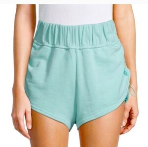 Free People Clinched Short In Clear Sky